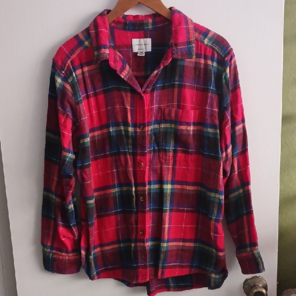American Eagle Outfitters Red and Blue Plaid Shirt